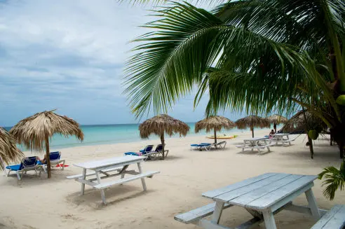 Grounds at Fun Holiday Beach Hotel Negril Jamaica